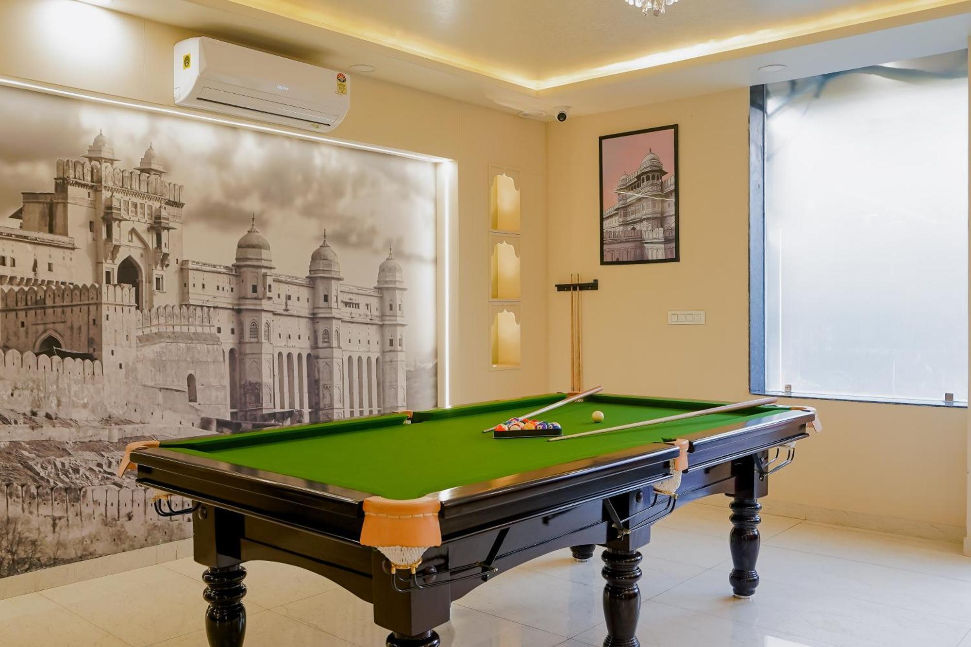 Hotel The Hidden Door-Near Jaipur Airport エクステリア 写真