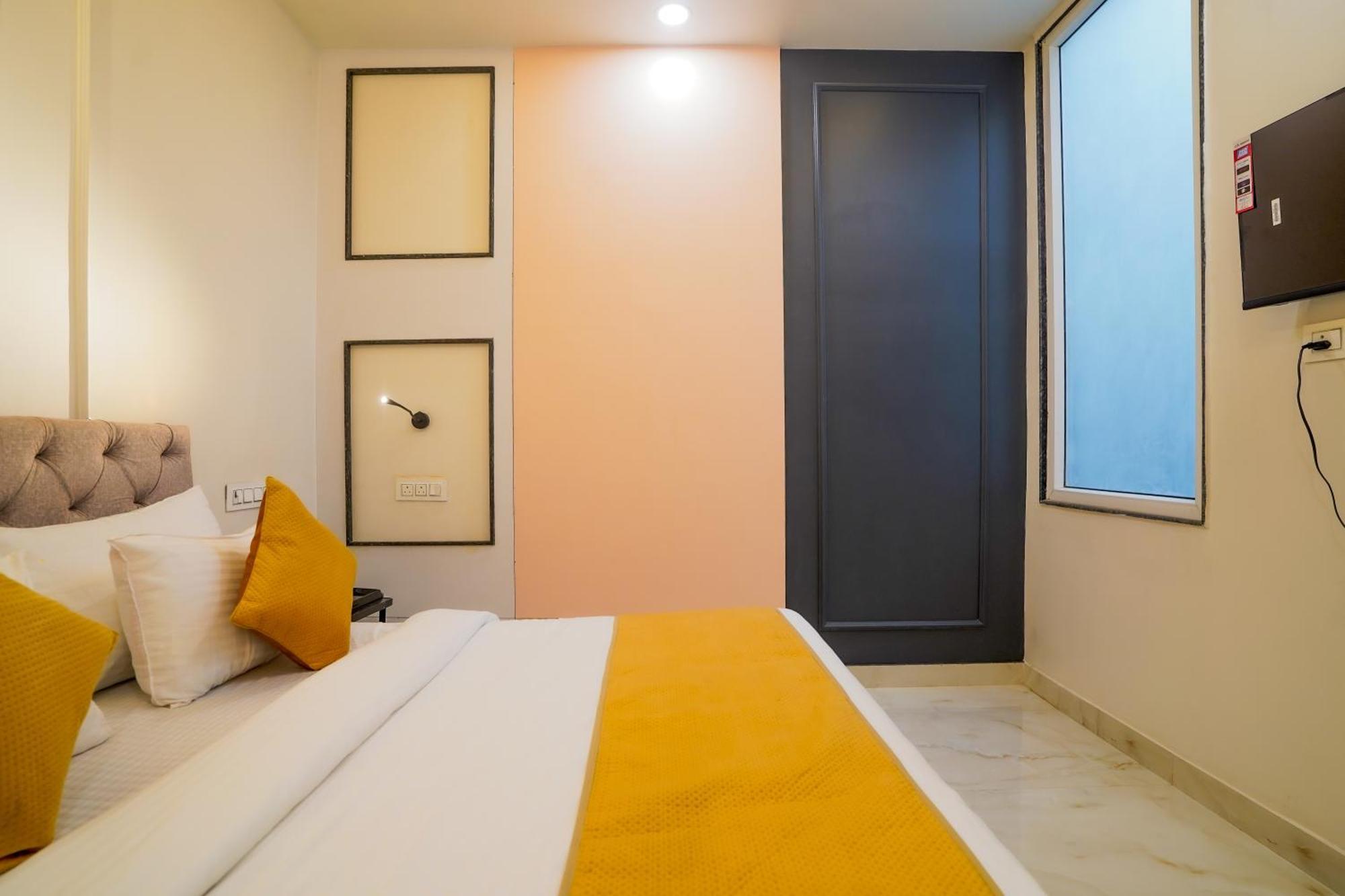 Hotel The Hidden Door-Near Jaipur Airport エクステリア 写真