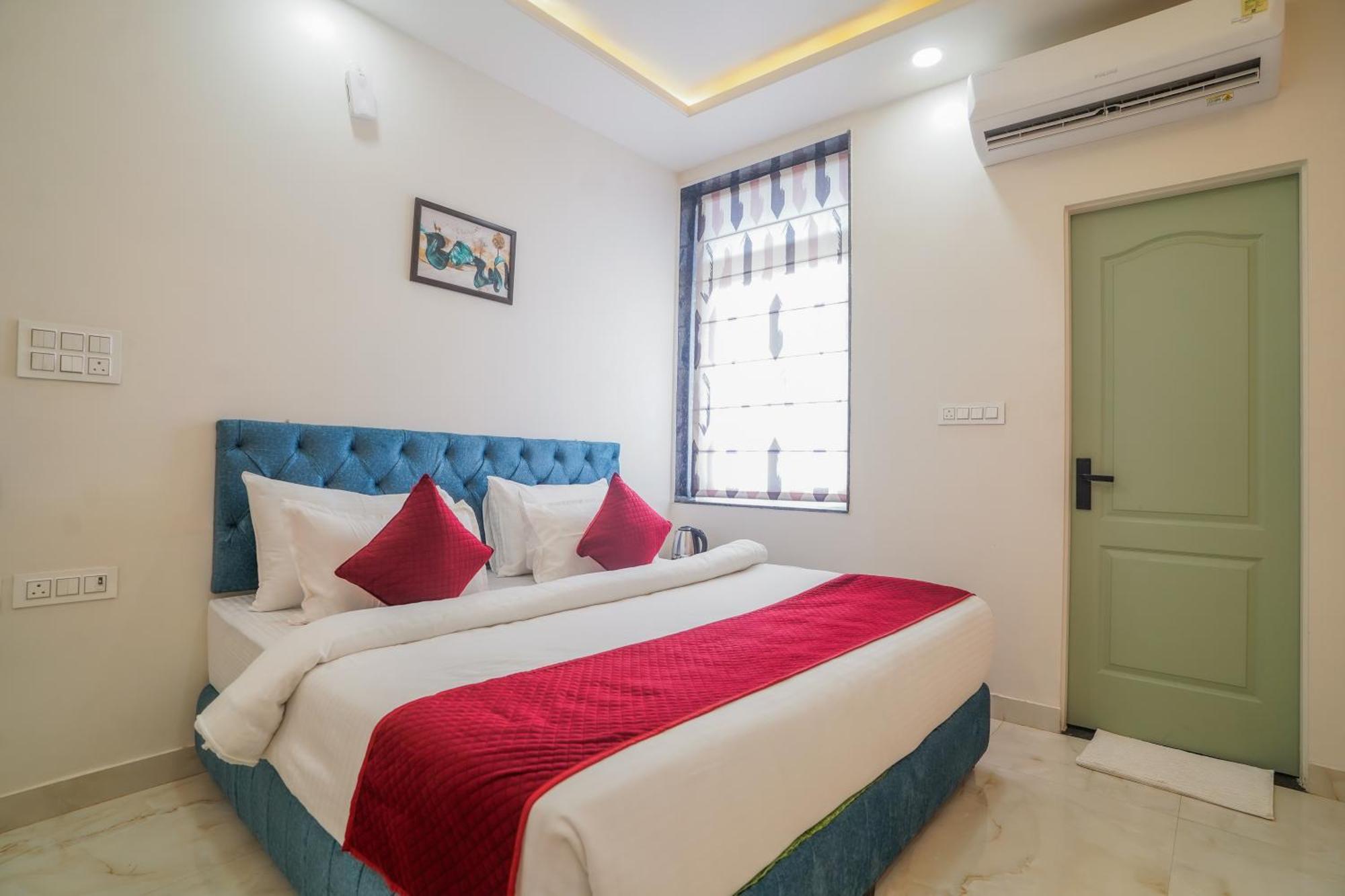 Hotel The Hidden Door-Near Jaipur Airport エクステリア 写真