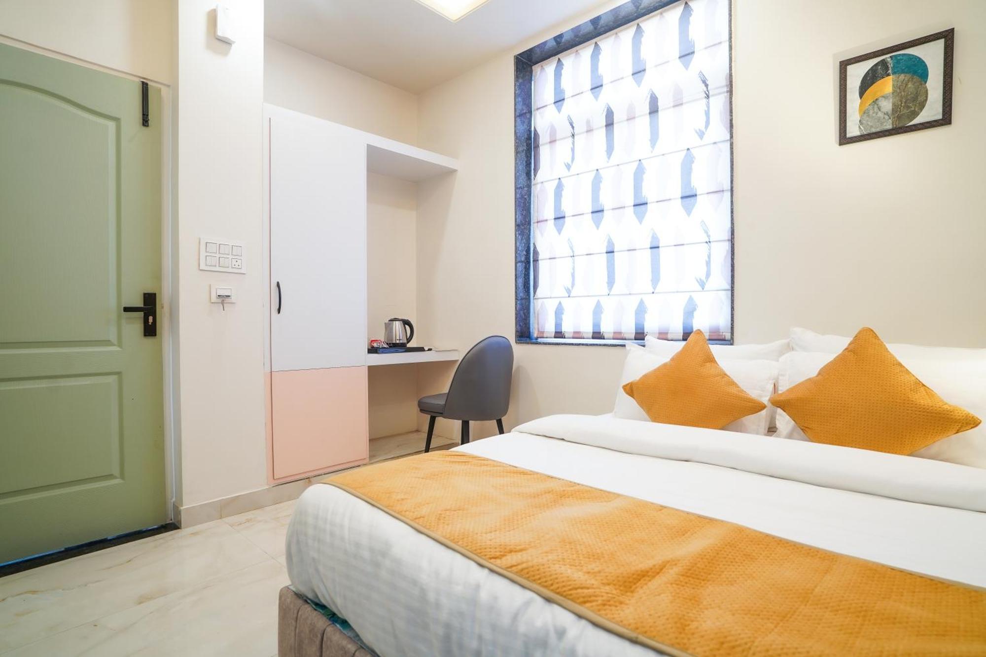 Hotel The Hidden Door-Near Jaipur Airport エクステリア 写真