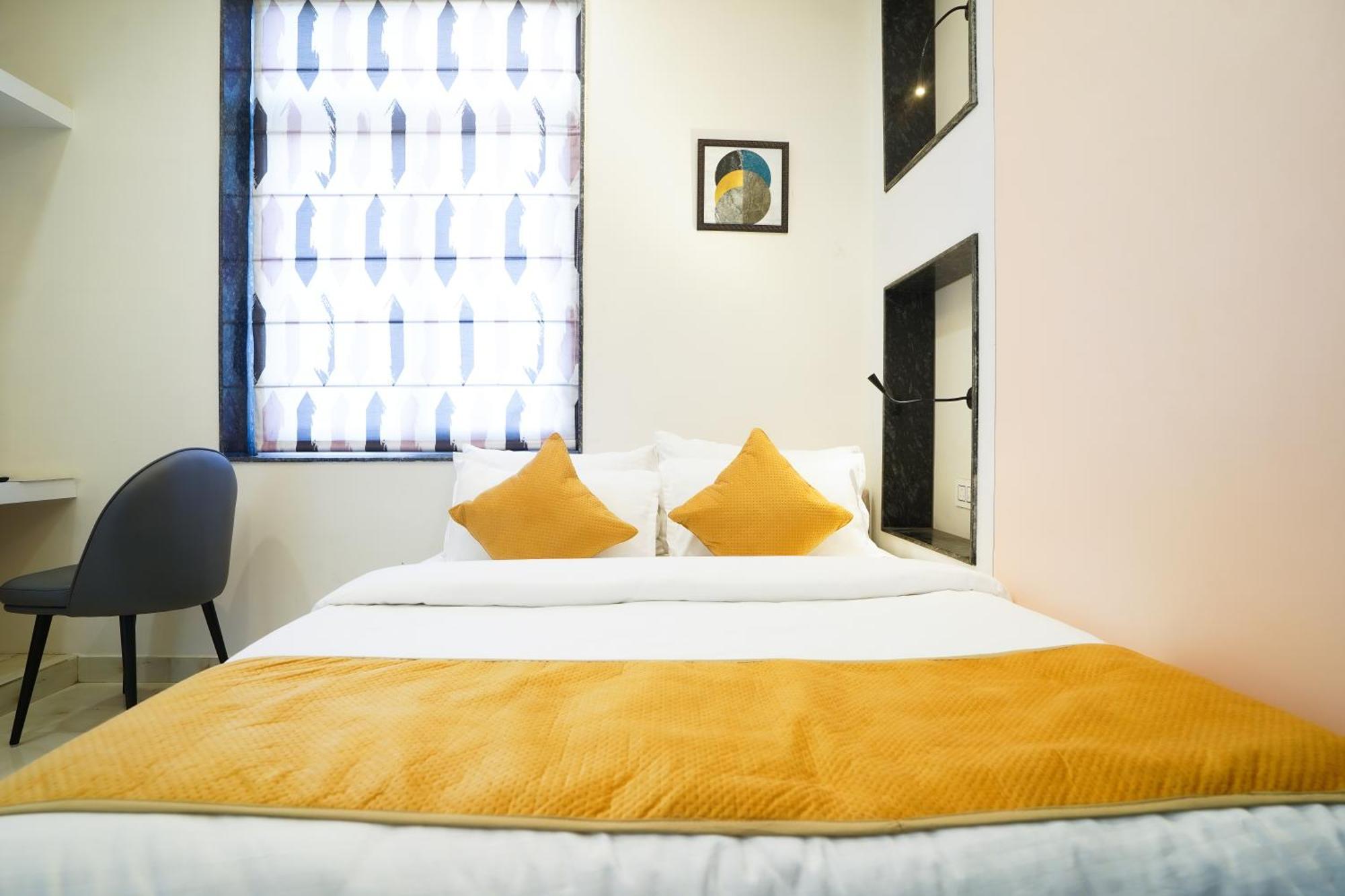 Hotel The Hidden Door-Near Jaipur Airport エクステリア 写真