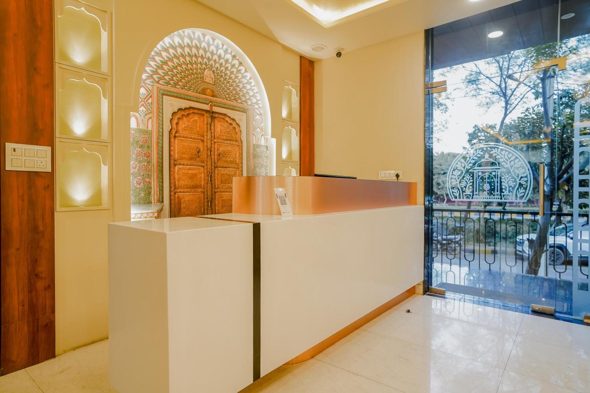 Hotel The Hidden Door-Near Jaipur Airport エクステリア 写真